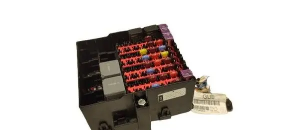 Ford Fiesta Fuse module 8V5T14A005GuE 7122008 1214190505
