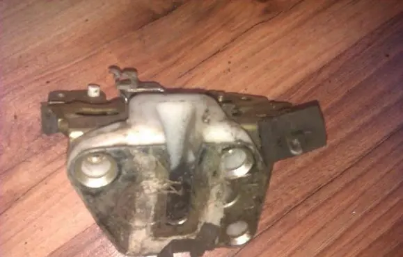 Mazda Demio Rear door lock