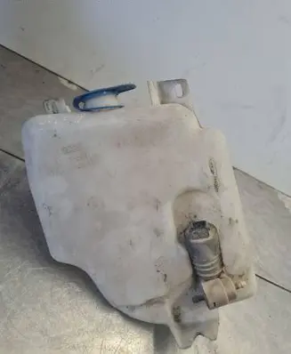 Volkswagen Golf III Windscreen/windshield washer pump 1H0955453