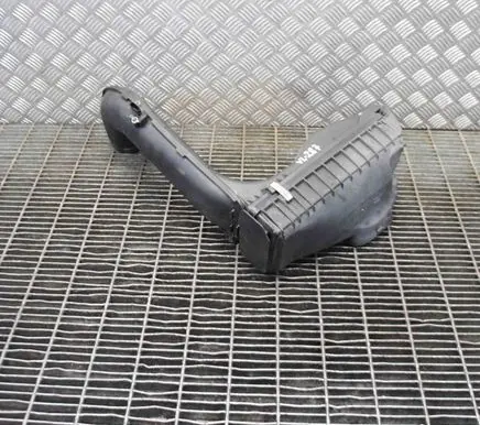 BMW X6 F16 Air filter box 7804150