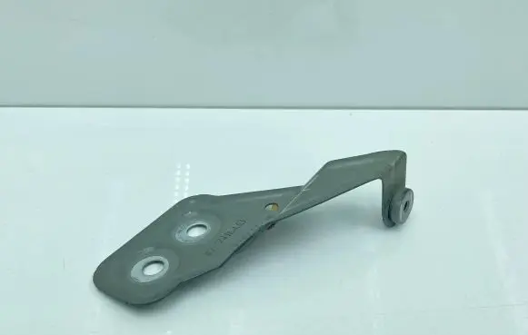 BMW 6 G32 Gran Turismo Fender mounting bracket 7416433 25817