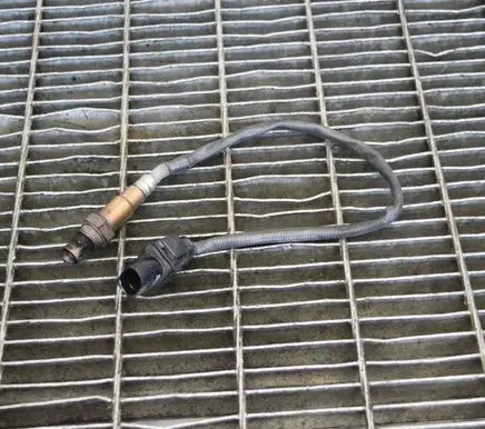 BMW 4 F32 F33 Lambda probe sensor 0281004028 7793825