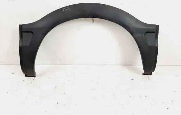 Iveco Daily 35 - 40.10 Rear arch trim 500326832 500326830 504099744