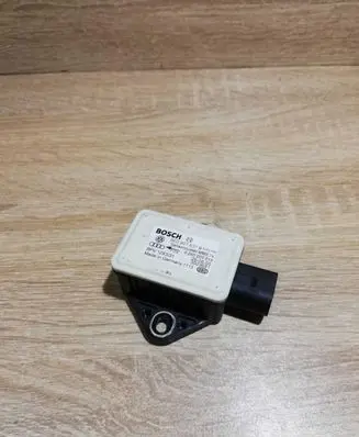 Audi A4 S4 B7 8E 8H ESP acceleration yaw rate sensor 8E0907637B 0265005618