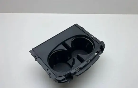 Cup holder front