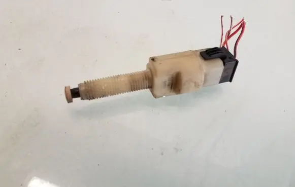 Audi A6 S6 C5 4B Brake pedal sensor switch 4A0945515A