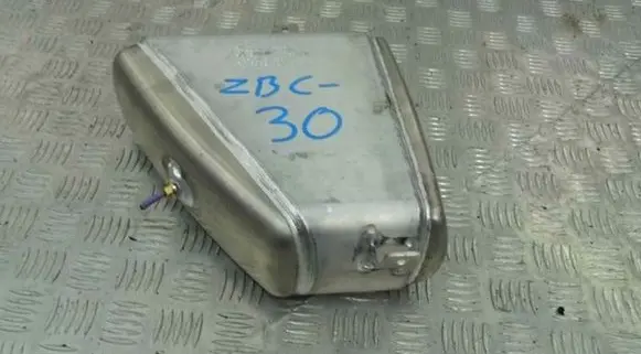 Audi Q7 4M Air suspension tank/reservoir 4G0616204D