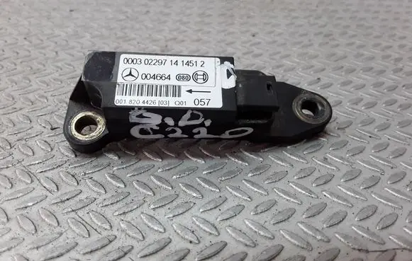 Mercedes-Benz C W203 Airbag deployment crash/impact sensor 0018204426