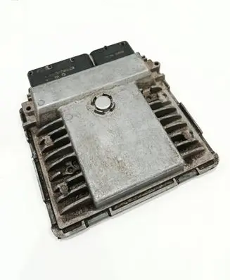 Volkswagen Polo V 6R Engine control unit/module 03F906070BQ 03F906070D