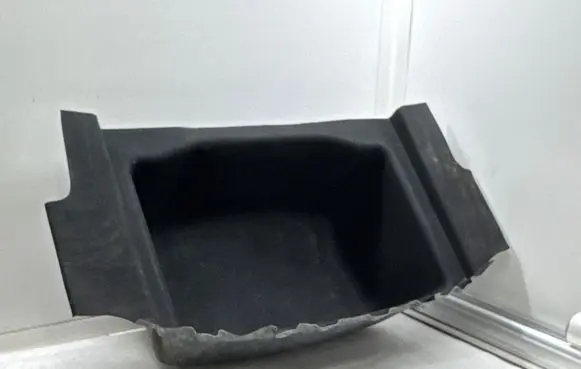 Trunk/boot floor carpet liner