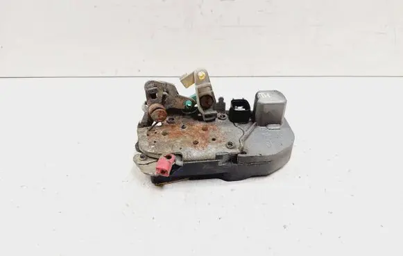 Chrysler 300 - 300C Rear door lock 2135H