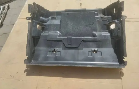 Audi e-tron Air intake duct part 4KE121291B