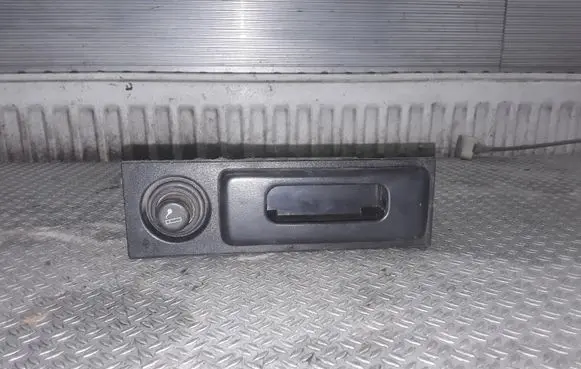 Ashtray (front)