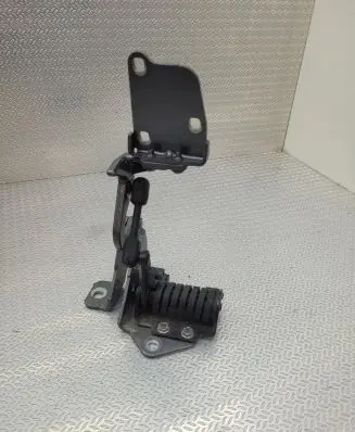 Mercedes-Benz E A207 Tailgate/trunk/boot hinge A2077500428