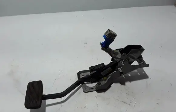 Ford Ranger Brake pedal AB312L388DF