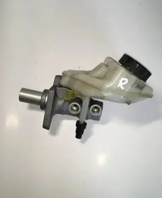Land Rover Freelander 2 - LR2 Master brake cylinder 03350885571