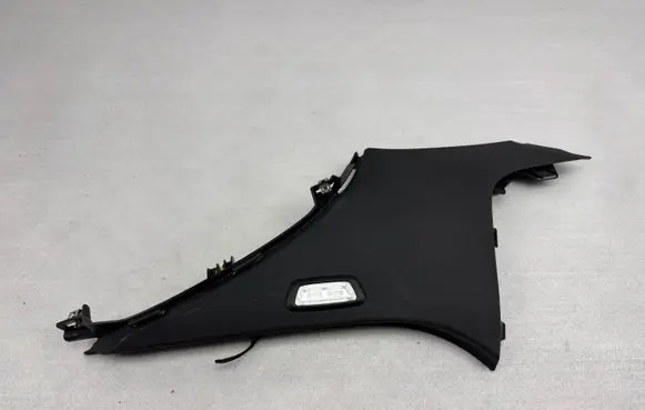 Mercedes-Benz GLC C253 (D)pillar trim (top) A2536903200