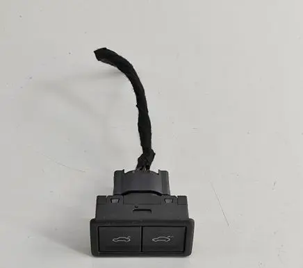 Volkswagen PASSAT B8 Tailgate/boot open switch button 3G0959832A