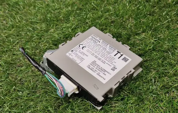Lexus GS 250 350 300H 450H Tire pressure control unit 8976A30010 1586008022