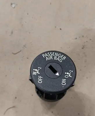 BMW 5 F10 F11 Passenger airbag on/off switch 6131919688604 61319196886 9196886