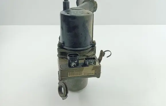 Peugeot 307 Power steering pump 9653624180