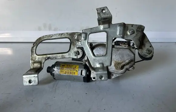Volkswagen Transporter - Caravelle T5 Rear window wiper motor 7H0955711B 2422874228