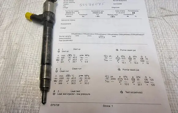 Opel Astra J Fuel injector 55578075