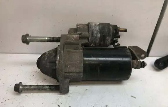 Volkswagen PASSAT B5.5 Starter motor