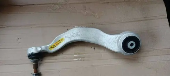 BMW 5 G30 G31 Rear upper control arm/wishbone 6861161