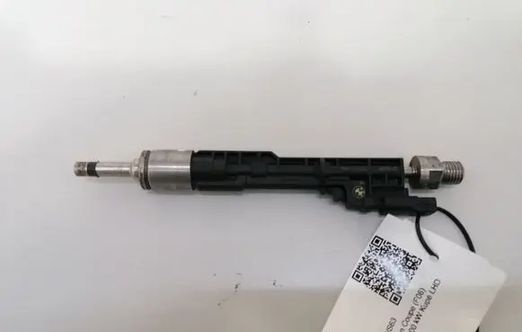 BMW 6 F12 F13 Fuel injector 7599876