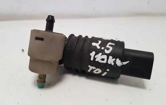 Audi A6 S6 C5 4B Headlight washer pump 