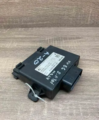 Audi A4 S4 B8 8K Voltage converter/converter module 8K0959663A