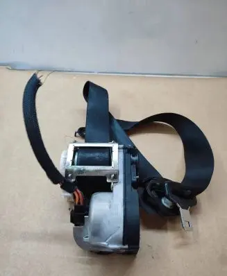 Mercedes-Benz ML W164 Front seatbelt
