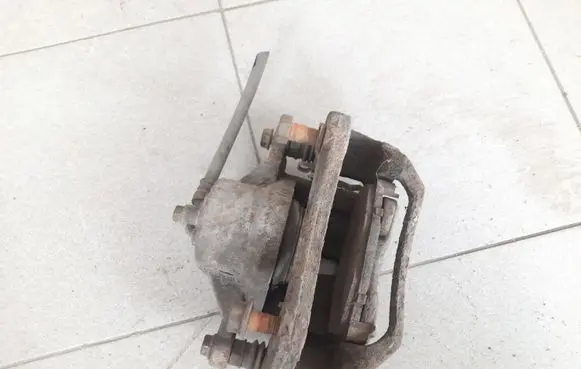 KIA Ceed Front brake caliper
