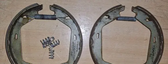 Volvo V70 Handbrake/parking brake pads 
