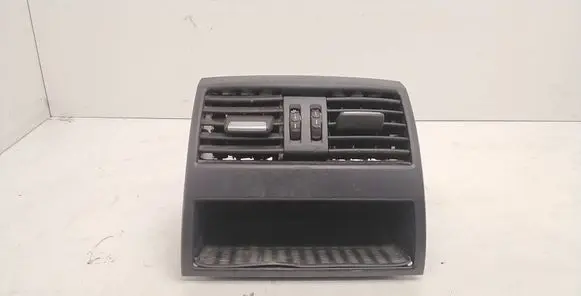 BMW 5 F10 F11 Rear air vent grill 917216704 0762304 01812LZ
