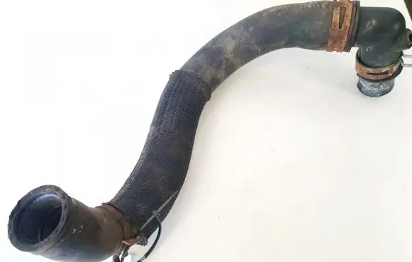 Toyota Avensis T270 Engine coolant pipe/hose
