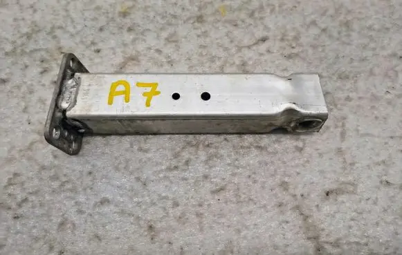 Audi Q7 4M Front bumper shock/impact absorber 4M0802038D