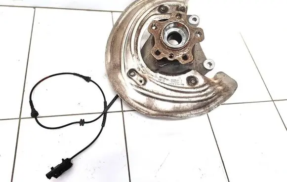 BMW 4 G22 G23 G24 G26 Front wheel hub 6871337