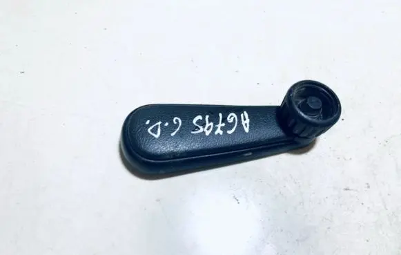 Seat Toledo I (1L) Front door window winding handle 191837578