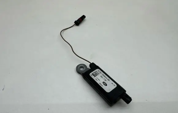 Jaguar E-Pace Aerial antenna amplifier GJ3218K944AB
