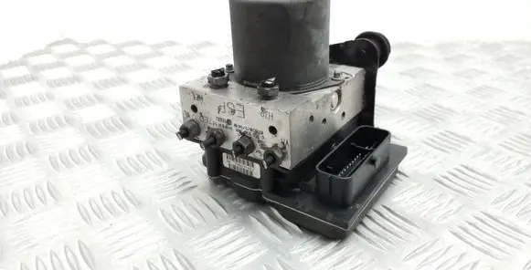 Audi A4 S4 B8 8K ABS Pump 8K0907379BF 8K0614517ED