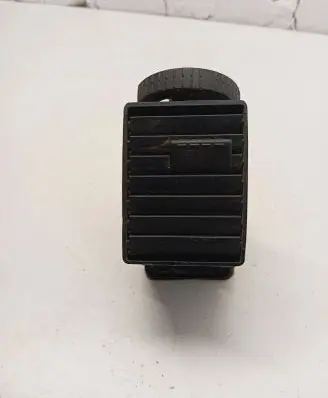 Volkswagen Transporter - Caravelle T5 Dash center air vent grill 7H0815705A