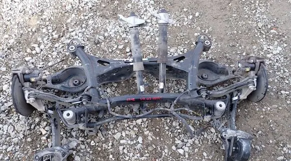 Lynk u0026 co 01 Rear axle beam 