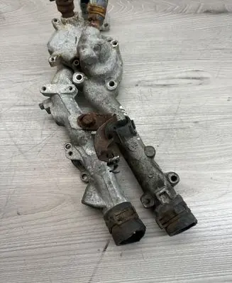 Thermostat/thermostat housing