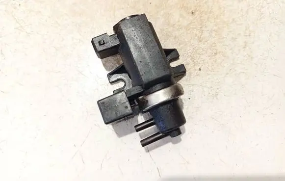 Volkswagen PASSAT B5 Turbo solenoid valve 2247906 7.22796.00