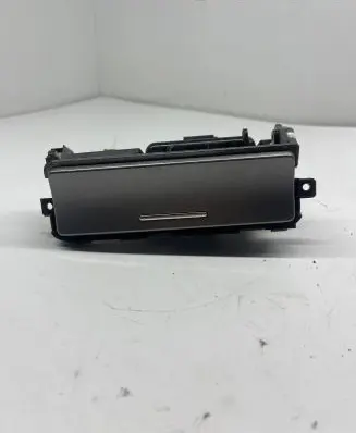 Subaru Legacy Dashboard storage box/compartment 