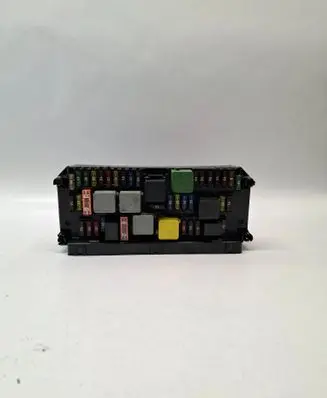 Mercedes-Benz E A207 Fuse module A2129006012 A2129015304