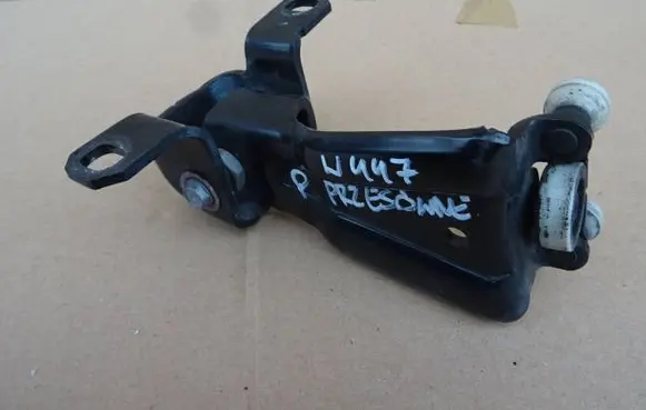 Mercedes-Benz Vito Viano W447 Sliding door upper roller guide/hinge A4477600347 Z2GS00449