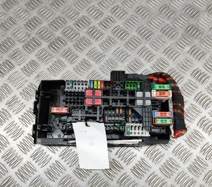 Mercedes-Benz GLE W167 Fuse module A1679063103